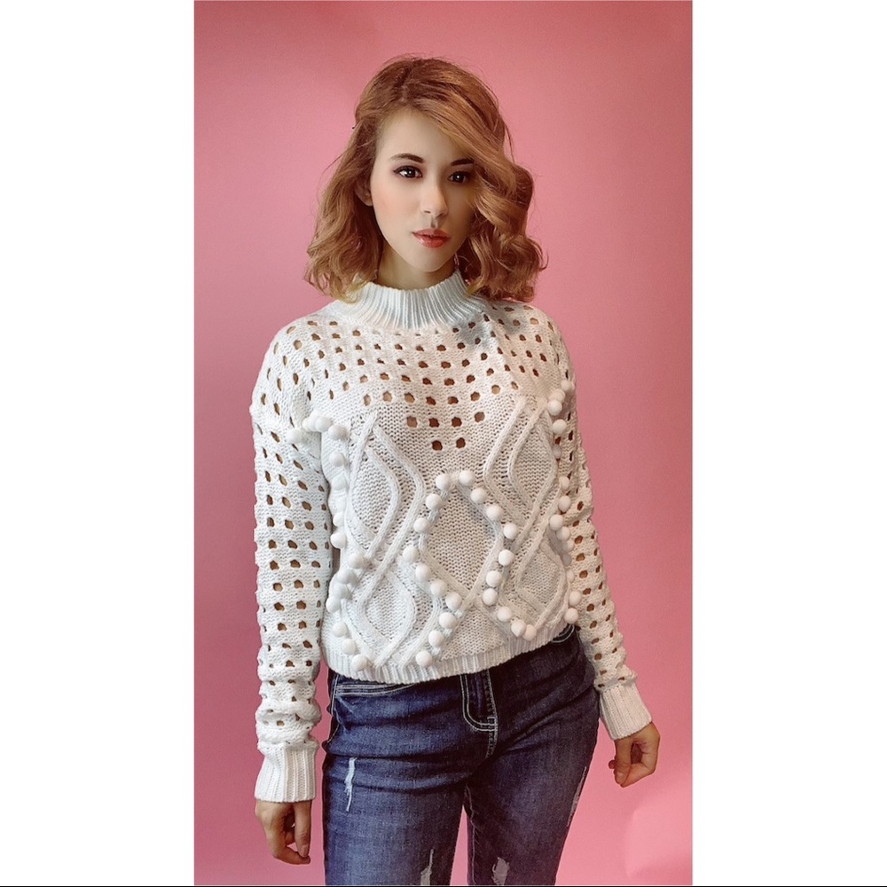 Pom Pom knit sweater